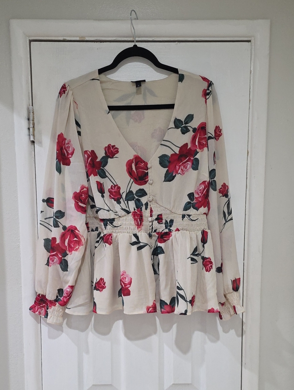 torrid Cream Blouse with Red Rose Print